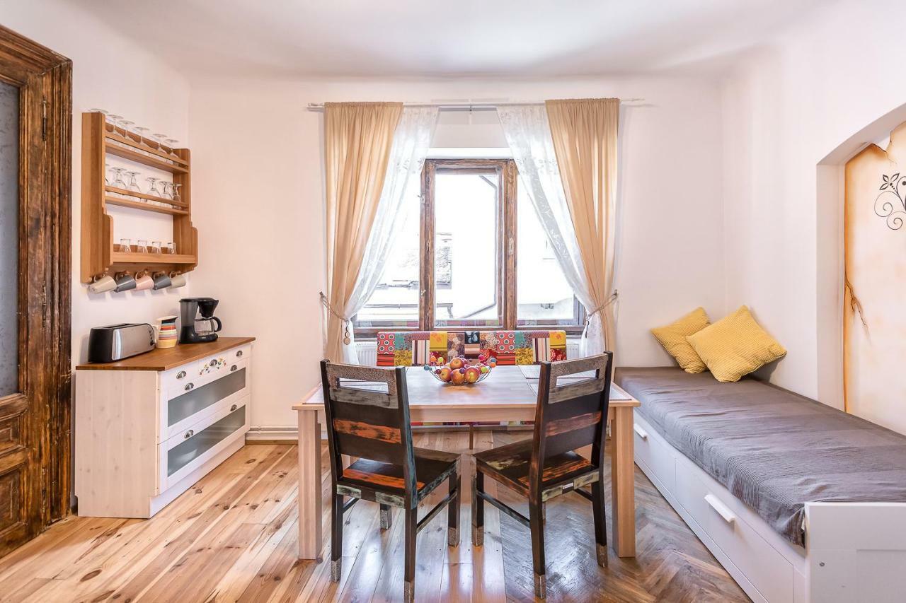 Saint John'S 22 Brasov Apartment Exterior photo
